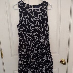 Gap Black No-Sleeve Dress (Women's 6)